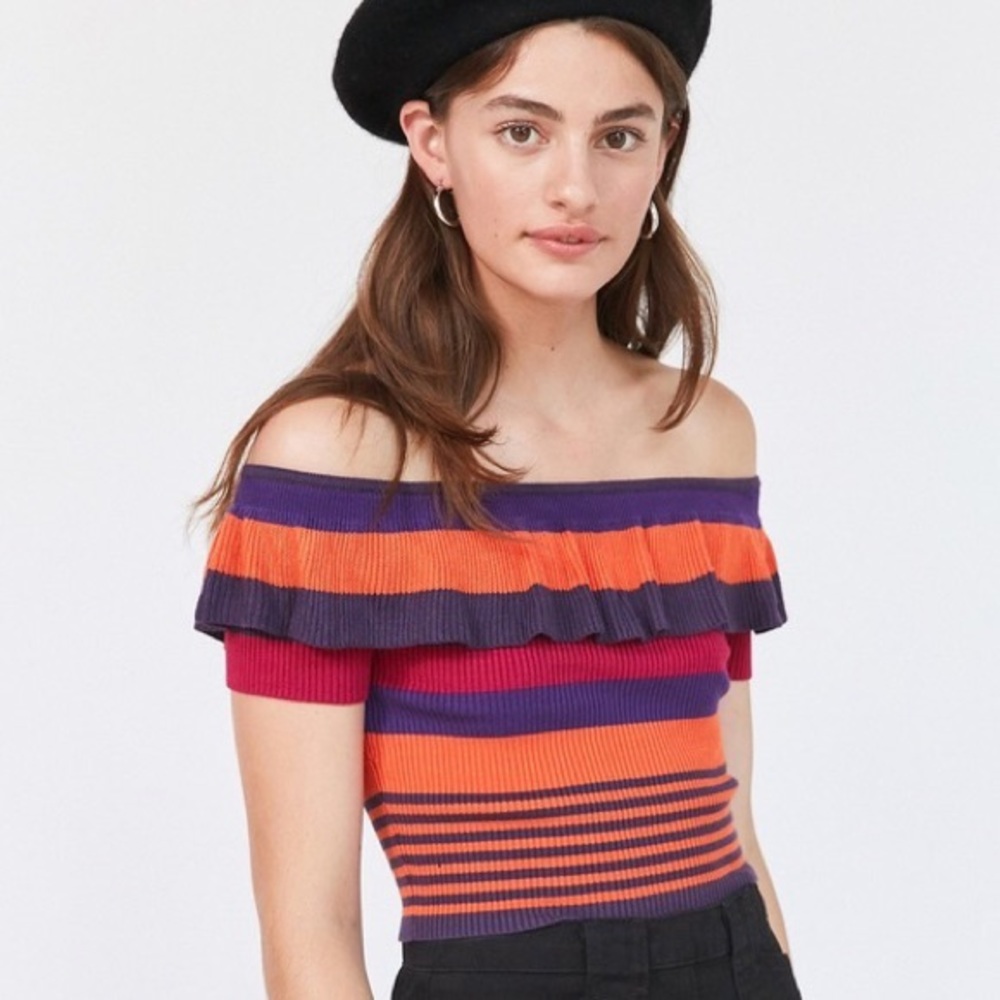 Kimchi blue Riley off the shoulder ruffled crop top